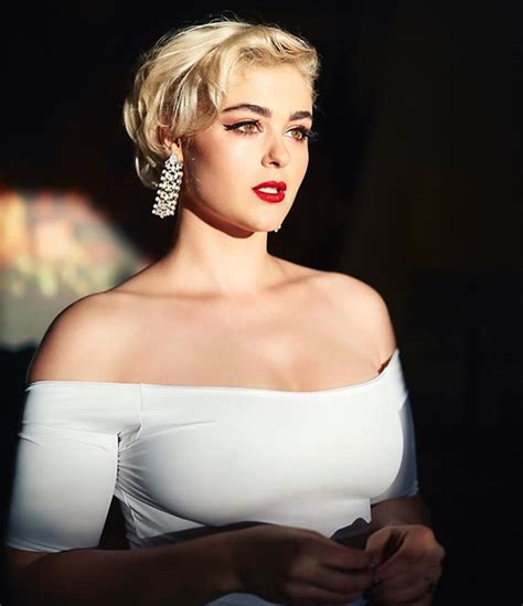 stefania ferrario|Stefania Ferrario : r/invisibleHeels